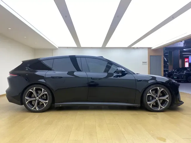 Nio ET5 Touring — Фото автомобиля 27