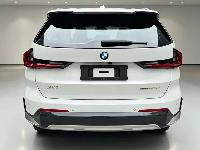 BMW X1 — Фото автомобиля 5