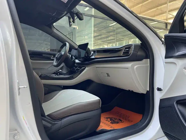 BYD Qin PLUS — Фото автомобиля 9
