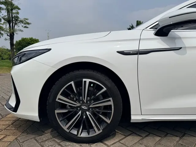 Chery Arrizo 8 — Фото автомобиля 24