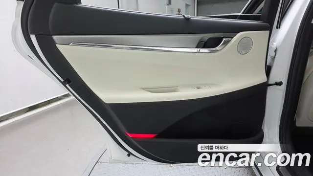 Hyundai Grandeur New — Фото автомобиля 14