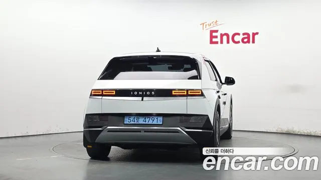 Hyundai Ioniq 5 — Фото автомобиля 4
