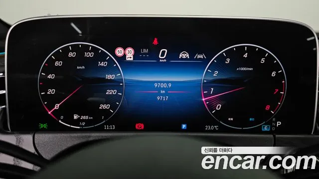 Mercedes-Benz E-Class — Фото автомобиля 8