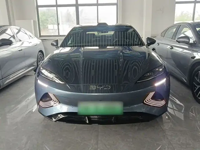 BYD Seal — Фото автомобиля 2