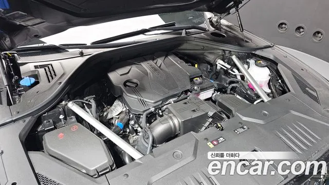 Genesis GV70 2.5T Бензин AWD — Фото автомобиля 6