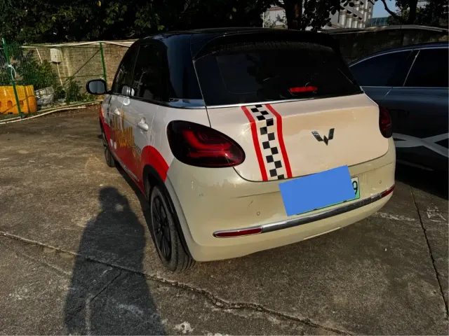Wuling Bingo — Фото автомобиля 11