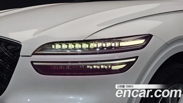 Genesis GV70 — Фото автомобиля 7