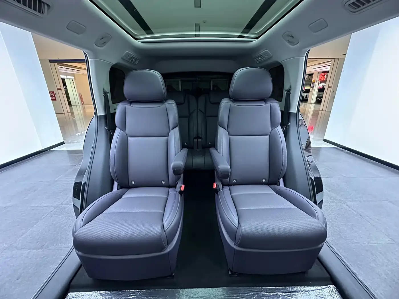 Leapmotor Leapmotor C16 2024 Extended Range 200 Premium Edition — Фото автомобиля 22
