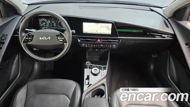 Kia Niro — Фото автомобиля 10