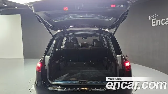 Mercedes-Benz GLS-Class — Фото автомобиля 15