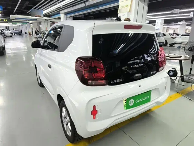 Roewe Clever — Фото автомобиля 4