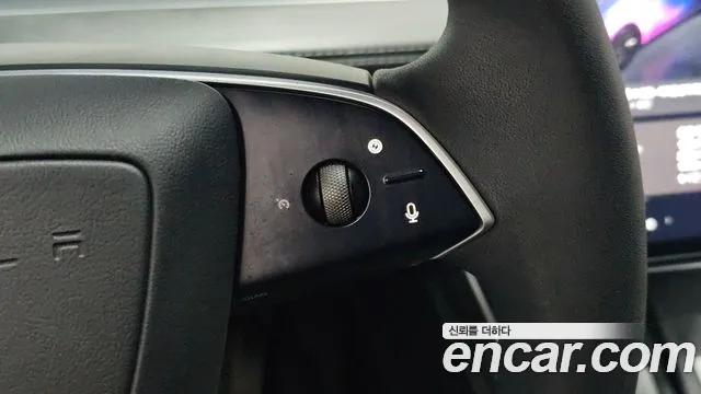 Tesla Model Y — Фото автомобиля 15