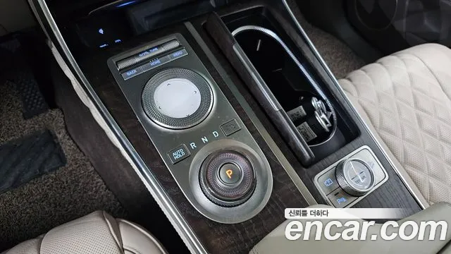 Genesis GV80 — Фото автомобиля 12
