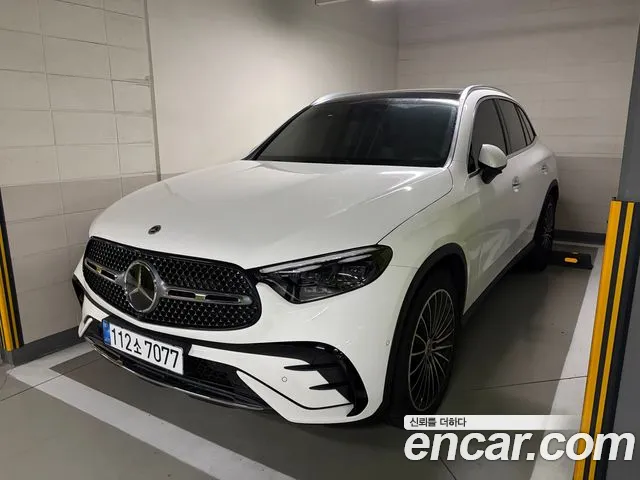 Фотография автомобиля — Mercedes-Benz GLC-Class