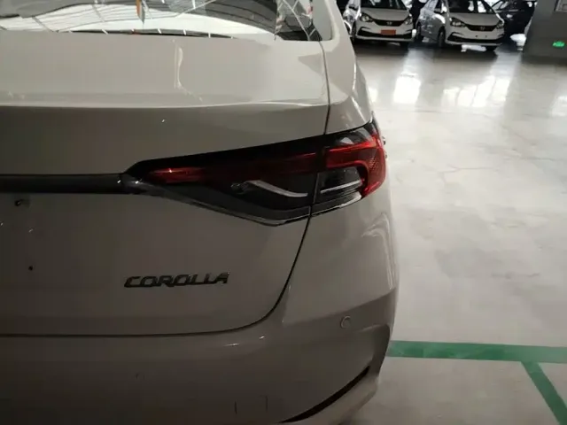 Toyota Corolla — Фото автомобиля 7