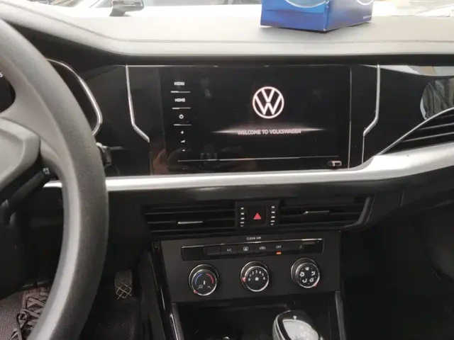 Volkswagen Passat — Фото автомобиля 13