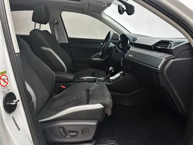 Audi Q3 — Фото автомобиля 11