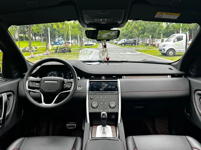 Land Rover Discovery Sport — Фото автомобиля 22