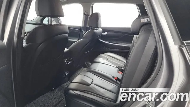 Hyundai Santafe Новый Santa Fe Бензин 2.5T 2WD — Фото автомобиля 18