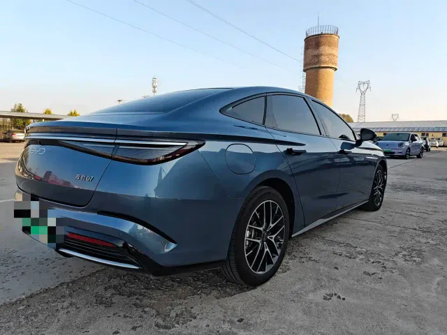 BYD Seal 07 DM-i — Фото автомобиля 4