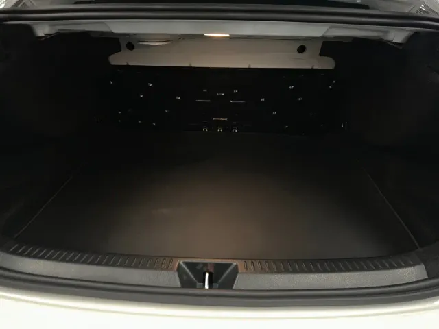 Mercedes-Benz A-Class — Фото автомобиля 12