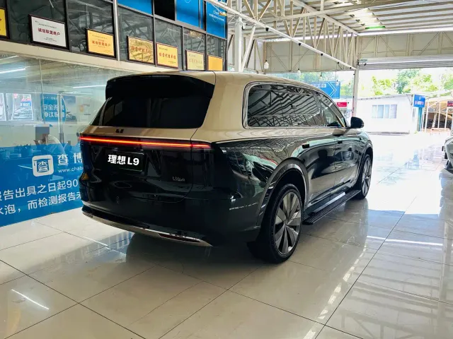 Li Auto Li Xiang L9 2026 Base Model — Фото автомобиля 4