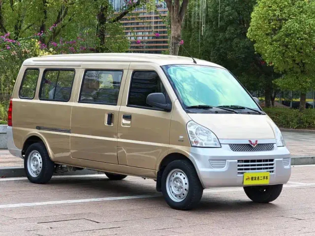 Wuling Rongguang — Фото автомобиля 3