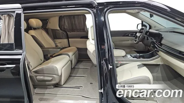 Kia Carnival — Фото автомобиля 18