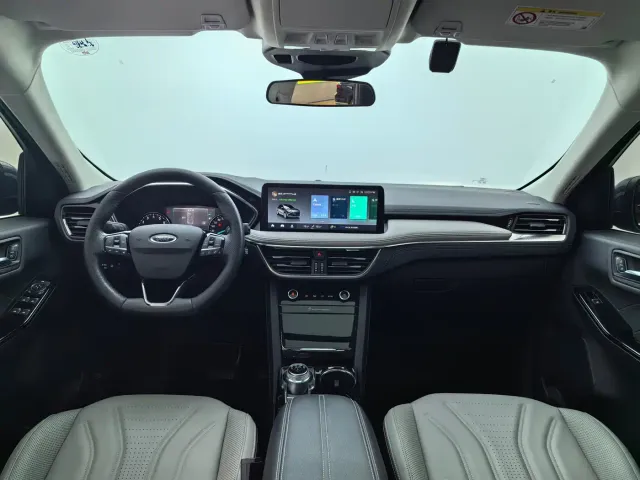 Ford Escape — Фото автомобиля 18