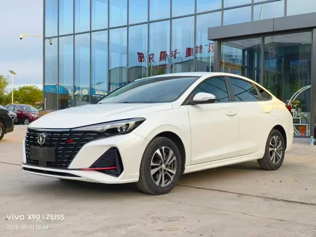 Фотография автомобиля — Changan Eado