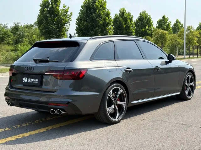 Audi S4 — Фото автомобиля 6