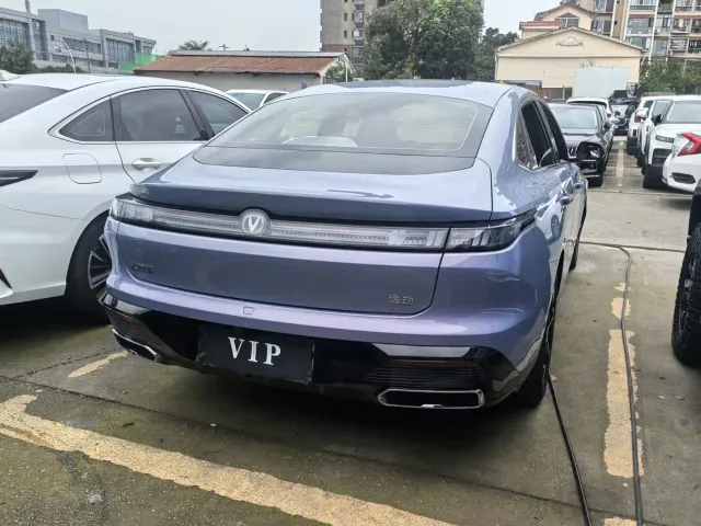 Changan Eado — Фото автомобиля 14