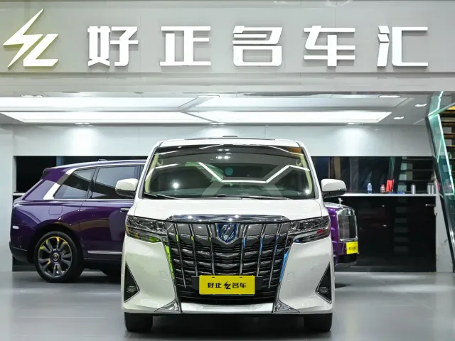 Toyota Alphard — Фото автомобиля 3