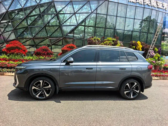 Roewe RX5 Max — Фото автомобиля 3
