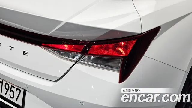 Hyundai Avante CN7 — Фото автомобиля 8