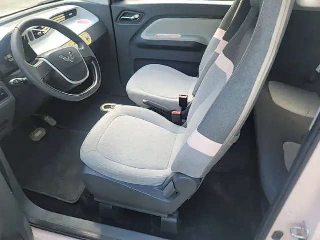 Wuling Hongguang Mini EV — Фото автомобиля 14