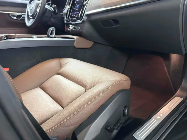 Volvo V90 — Фото автомобиля 8