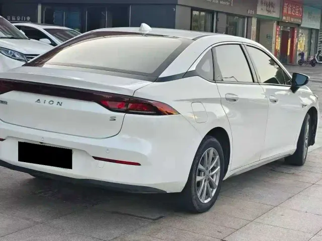 GAC Aion S — Фото автомобиля 7