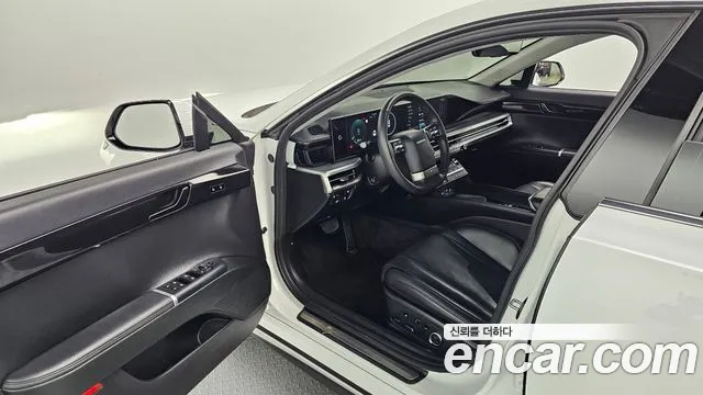 Hyundai Grandeur Grandeur (GN7) — Фото автомобиля 11