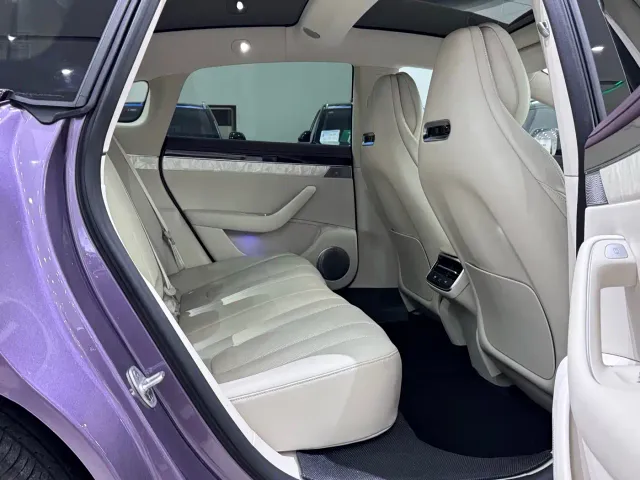 Luxeed S7 — Фото автомобиля 13