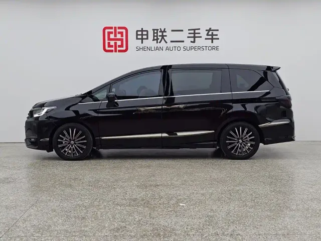 Honda Elysion — Фото автомобиля 4
