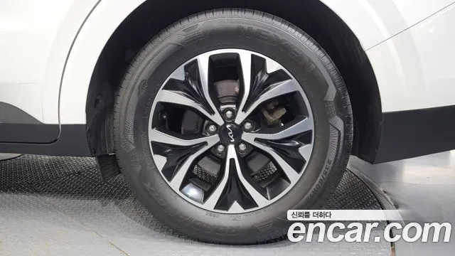 Kia Canival Carnival 4 поколение Дизель 9 мест Prestige — Фото автомобиля 21