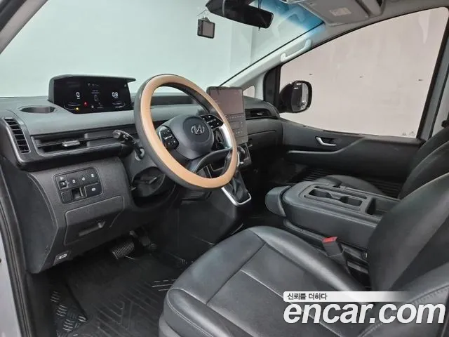 Hyundai Staria — Фото автомобиля 13