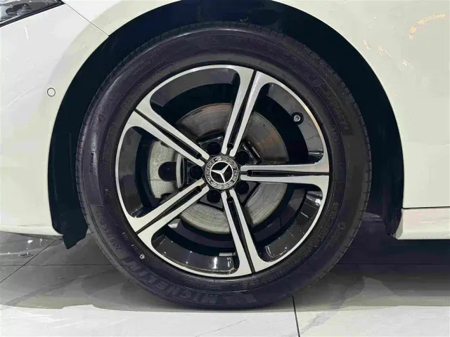 Mercedes-Benz A-Class — Фото автомобиля 9