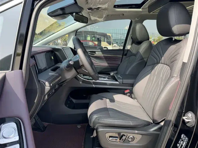 GAC Trumpchi M8 — Фото автомобиля 5