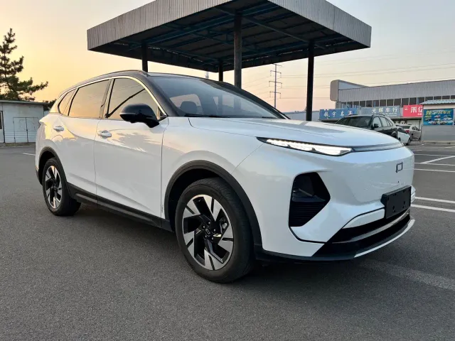 Bestune Yueyi 07 — Фото автомобиля 3