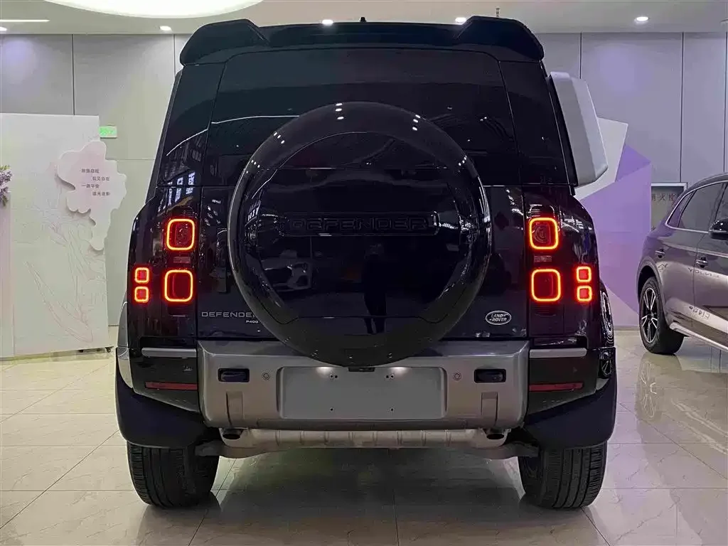 Land Rover Land Rover Defender 2023 Model 110 3.0T P400 X-DYNAMIC HSE — Фото автомобиля 15