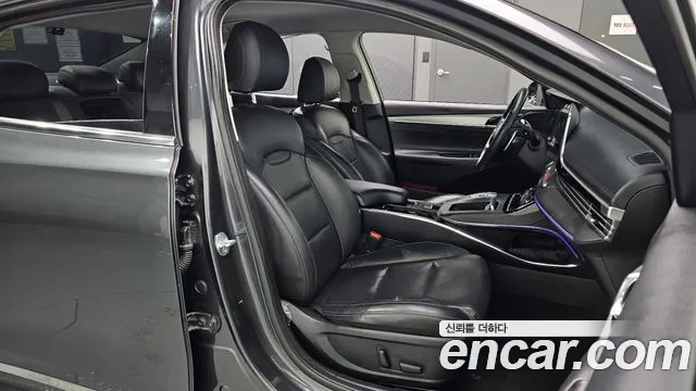 Hyundai Grandeur New — Фото автомобиля 16
