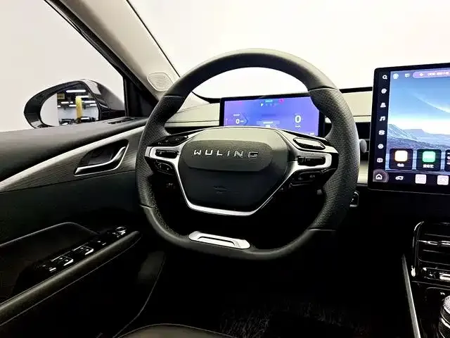 Wuling Starlight — Фото автомобиля 11