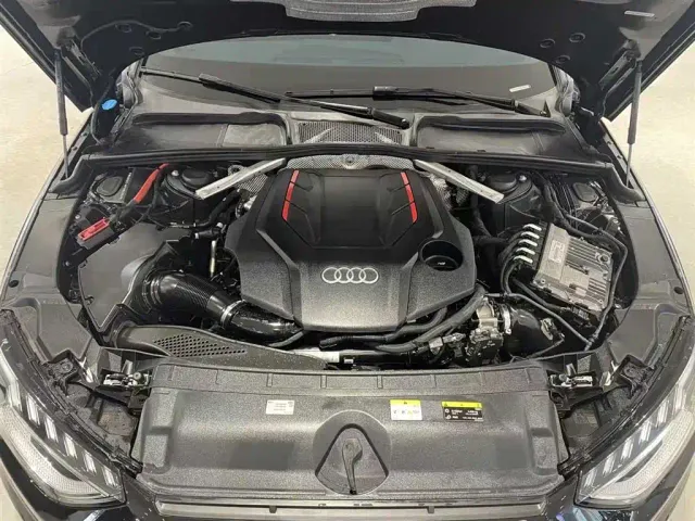 Audi S4 — Фото автомобиля 9